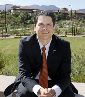 Alumni profile photo of Arturo Barrio