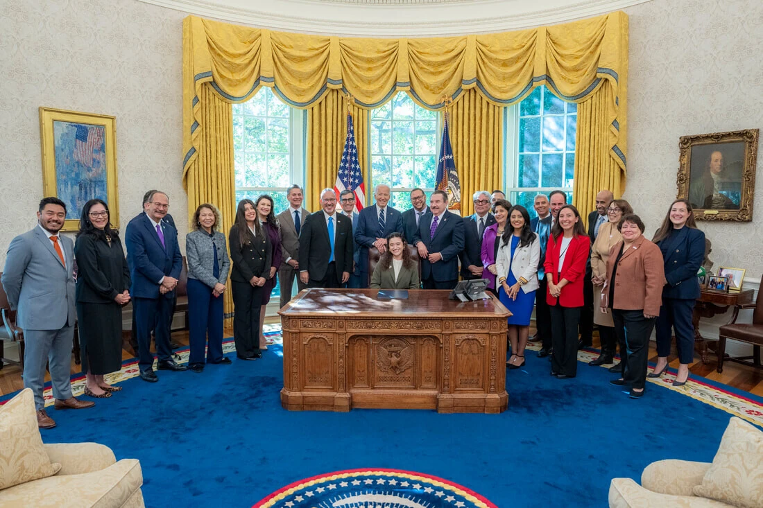 A group of Archer Fellows in the Oval Office
