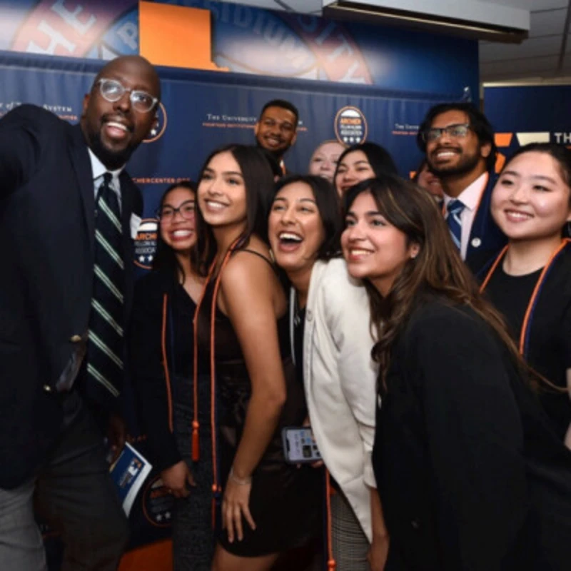 Archer Fellows pose for a group selfie