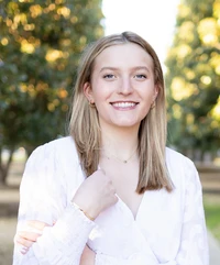 Anna Yellen headshot