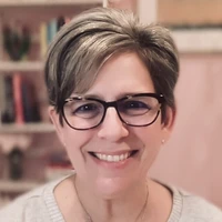 Profile photo for Jen Diascro