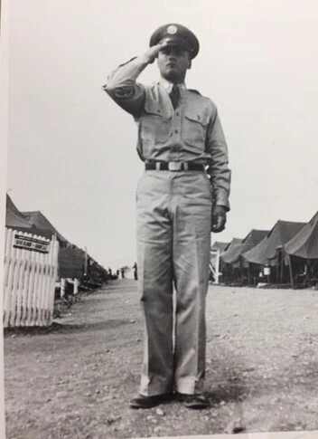 Photo of Congressman Archer Serving in the U.S. Military